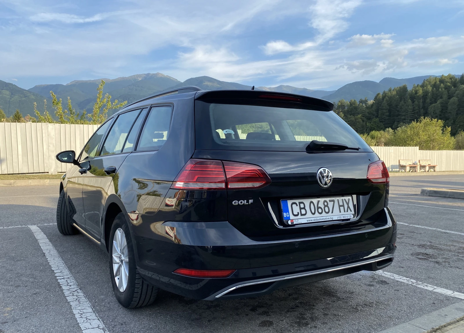 VW Golf VARIANT- НОВ, ГАРАНЦИЯ , 58788 км.ОТ СОБСТВЕНИК - изображение 3