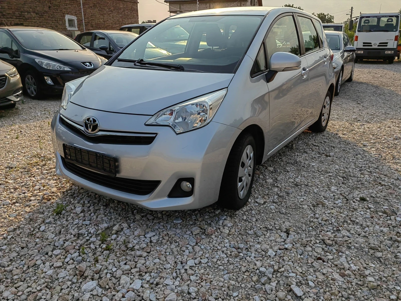 Toyota Verso S 1.33 VVT - [1] 