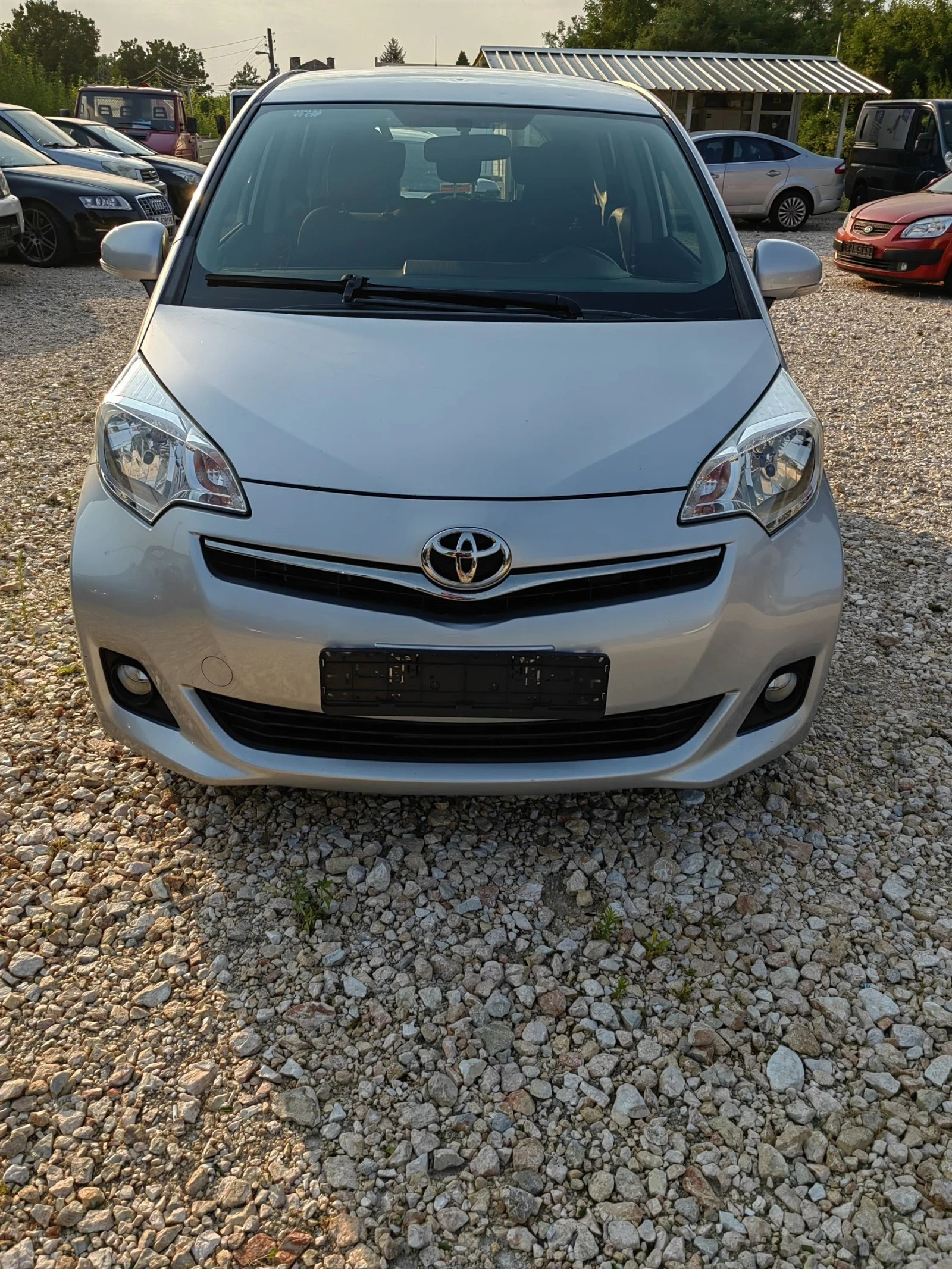 Toyota Verso S 1.33 VVT - изображение 2