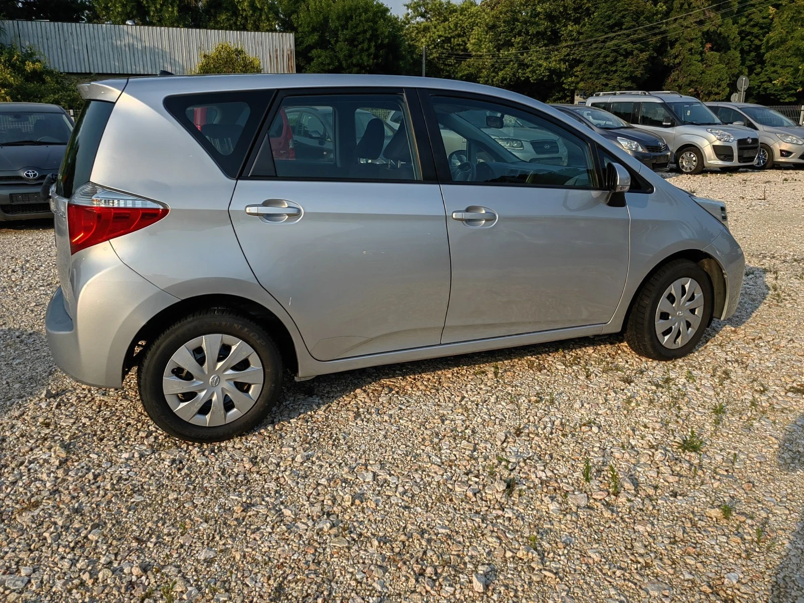 Toyota Verso S 1.33 VVT - изображение 4