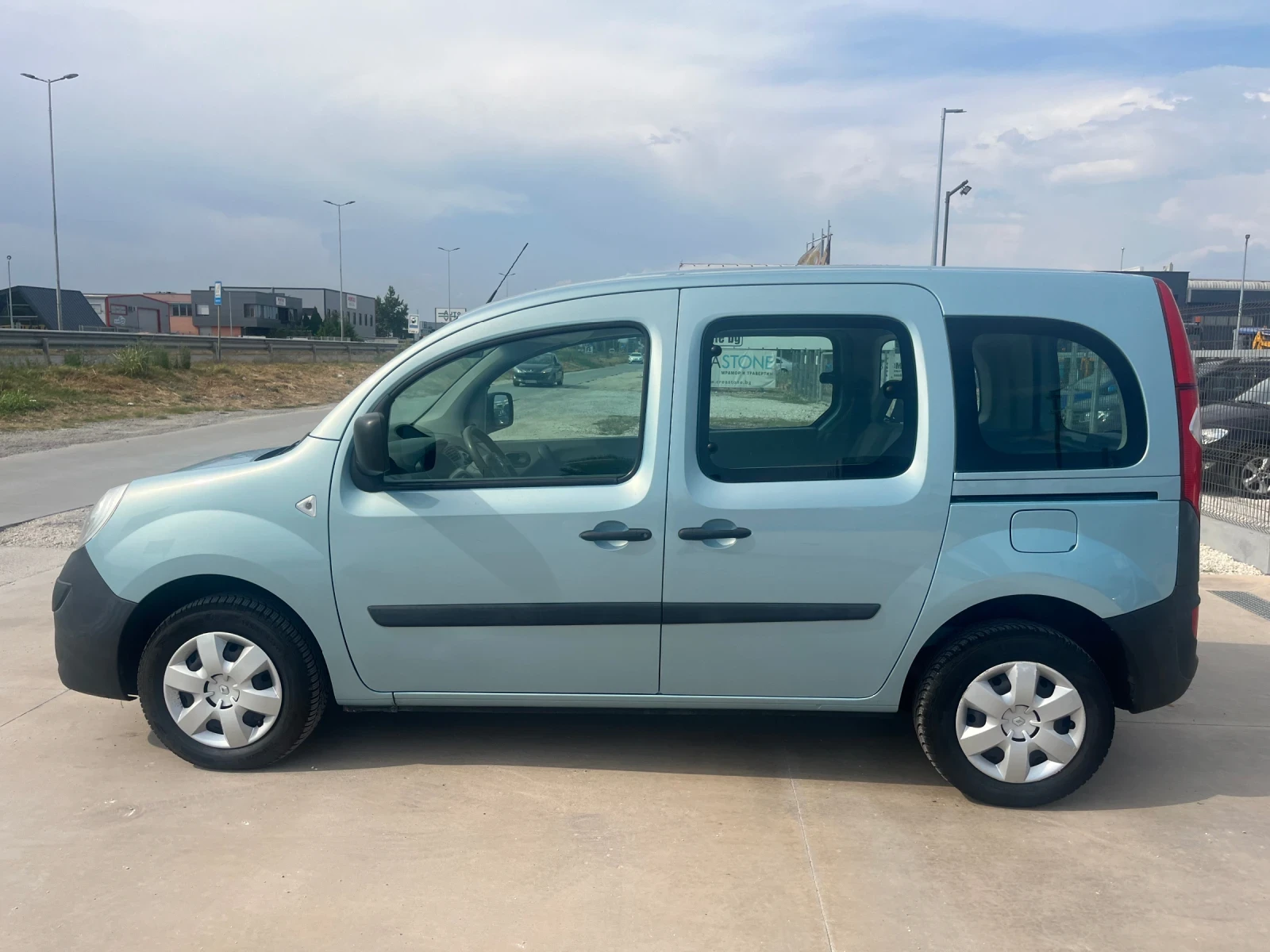 Renault Kangoo 1.6-клима - изображение 8