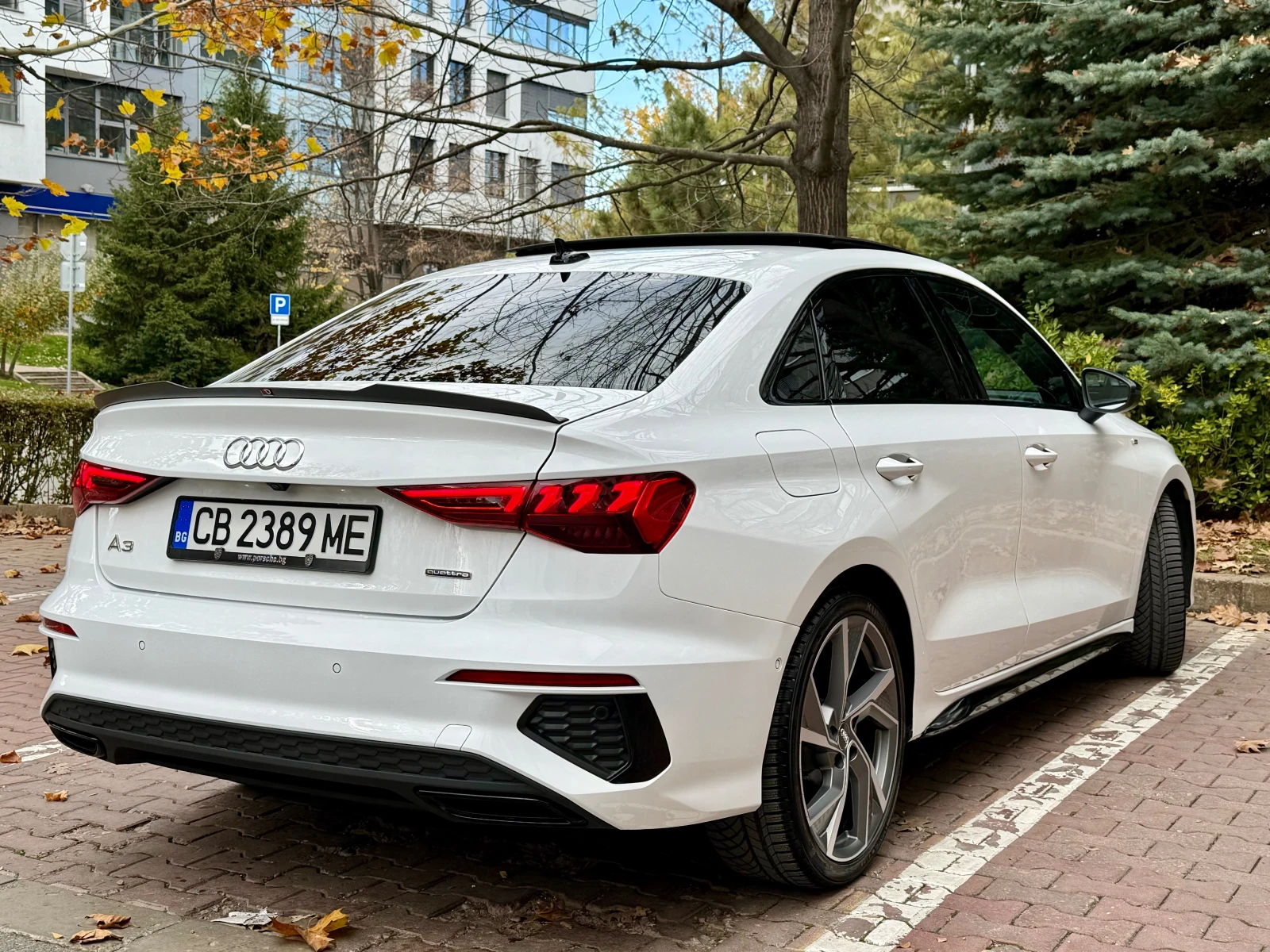 Audi A3 2.0Т 4Х4 S-line Plus 10000 km - изображение 3