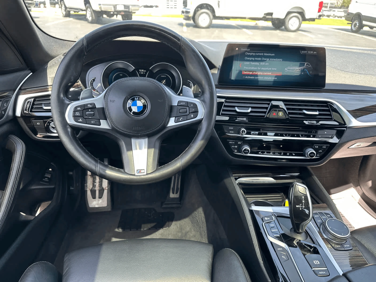 BMW 530E i Performance - изображение 10