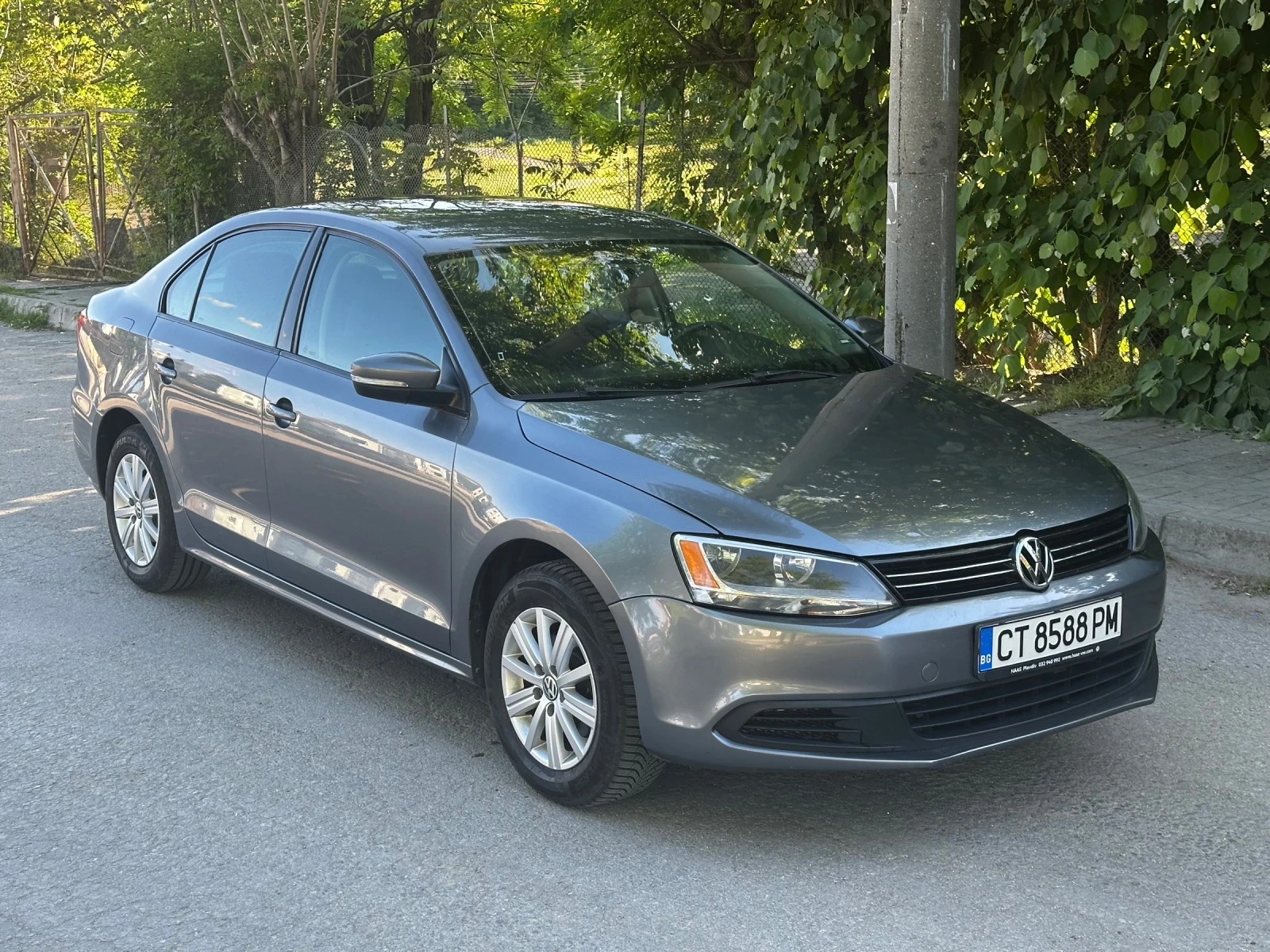 VW Jetta 2.0 115 k.c може да сложи Газ - изображение 3