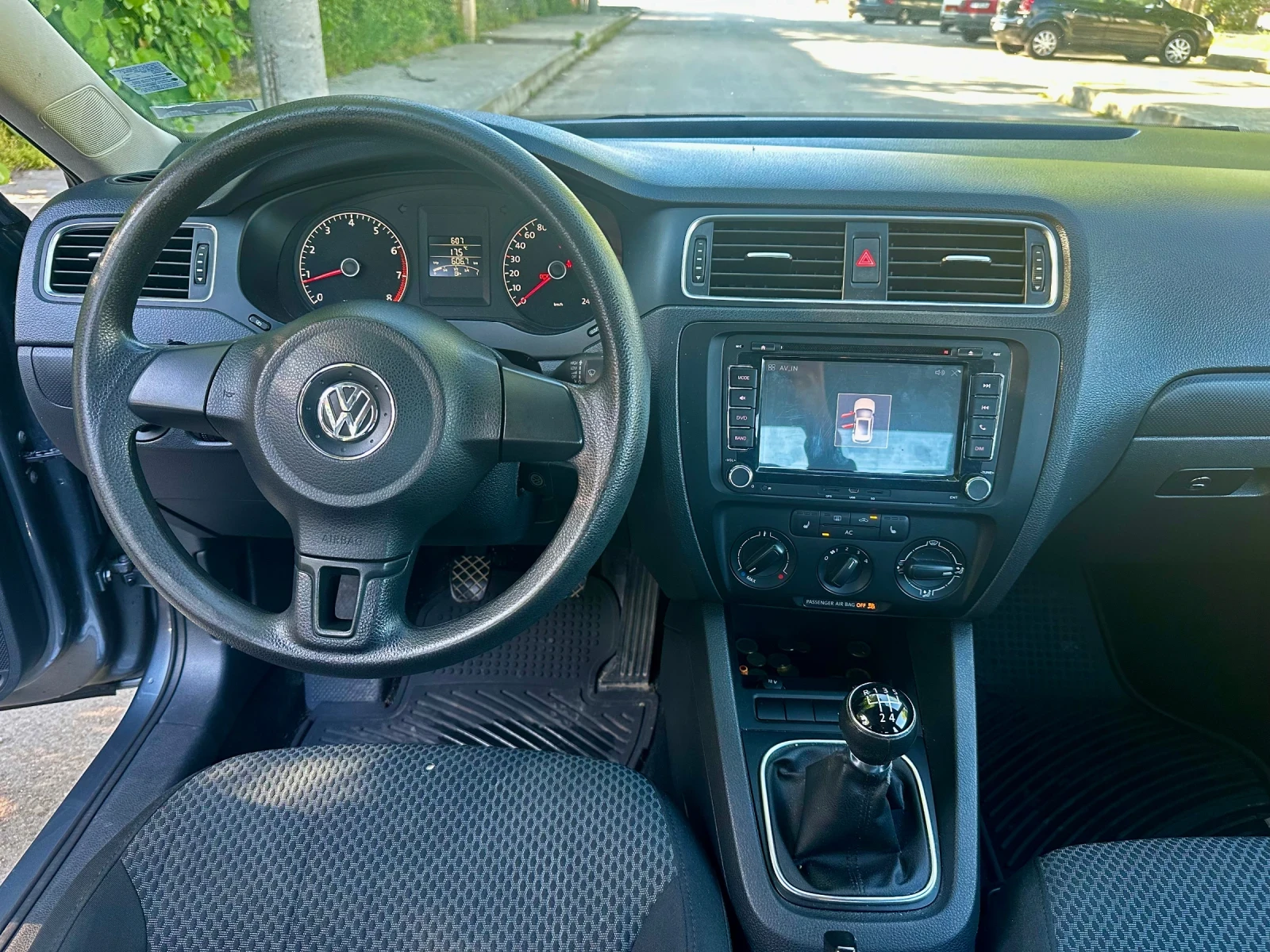 VW Jetta 2.0 115 k.c може да сложи Газ - изображение 8