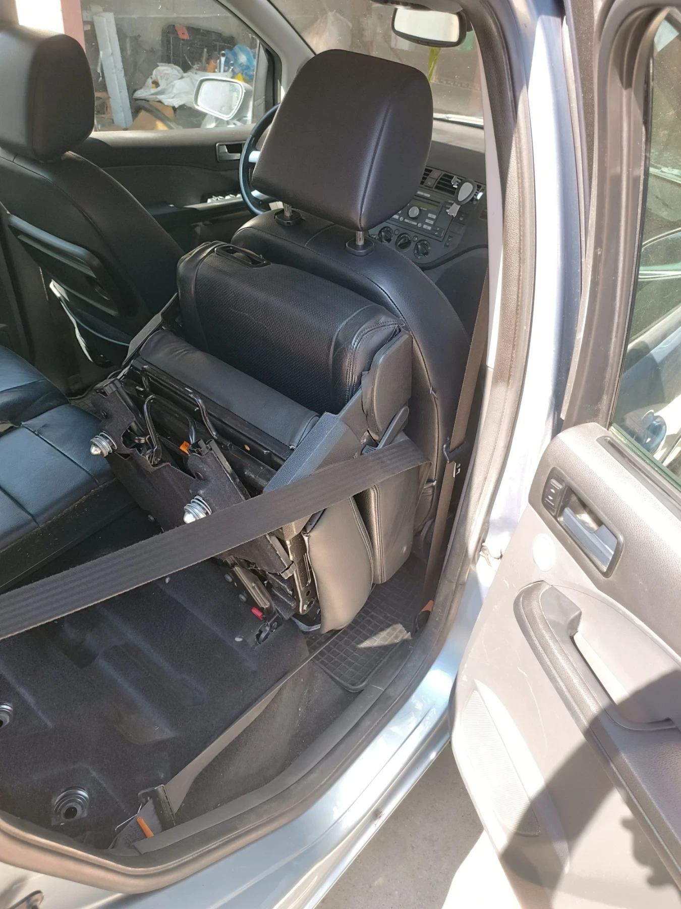 Ford C-max 2.0 TDCI - изображение 8