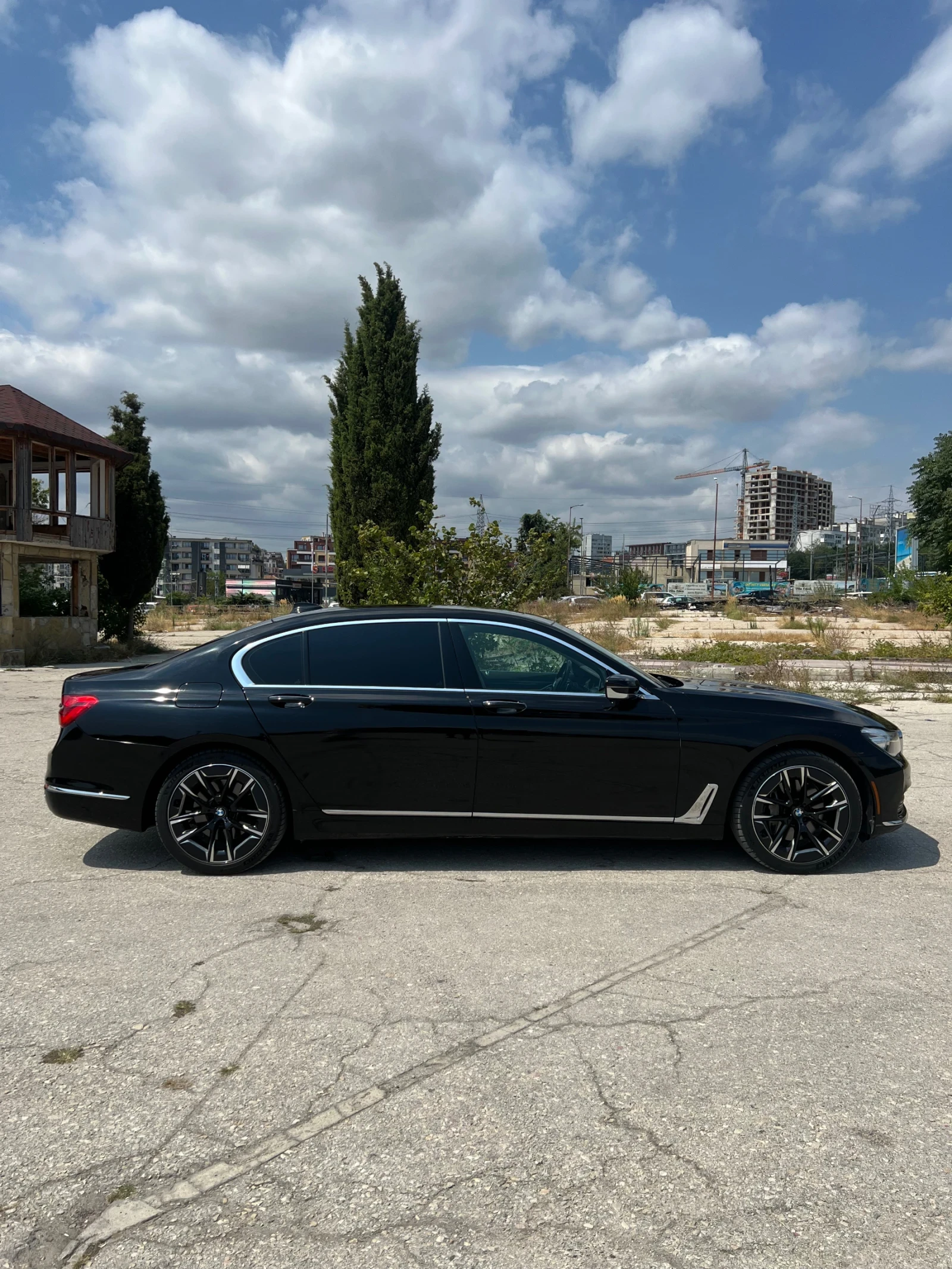 BMW 740  - изображение 4