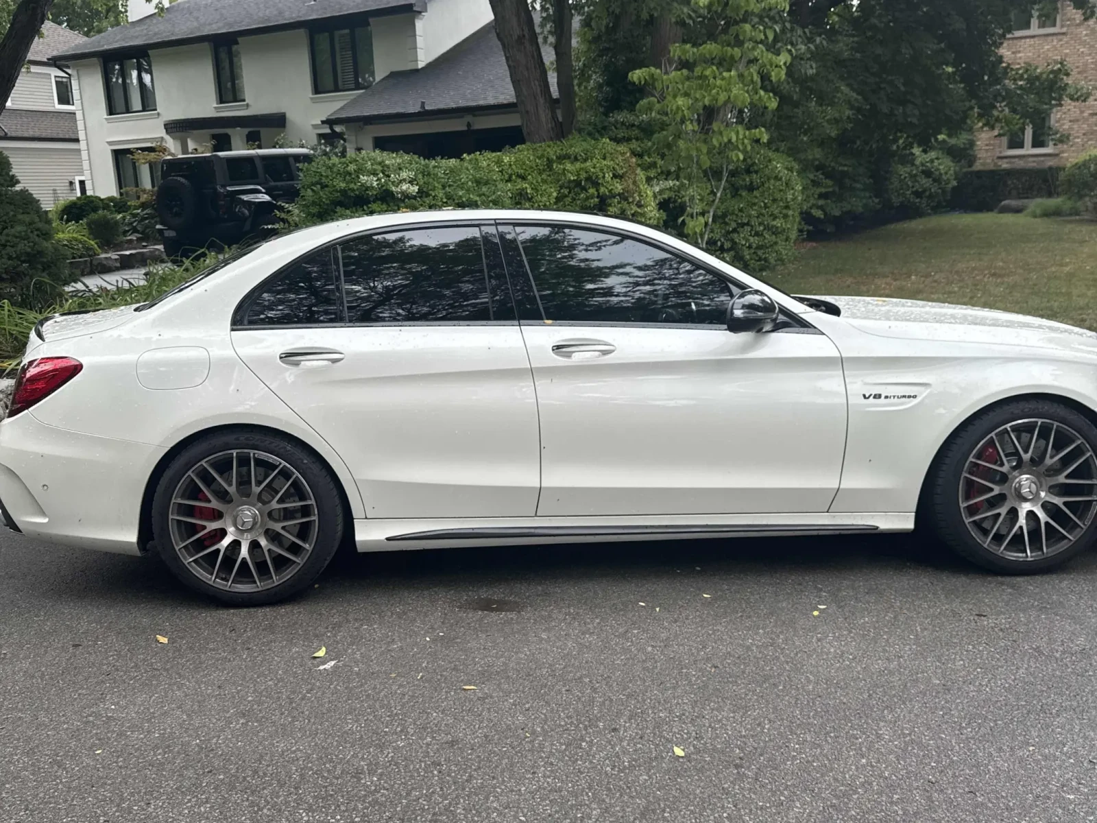 Mercedes-Benz C 63 AMG S* DESIGNO* AMBIENT* CARFAX* ОПЦИЯ ЗА ФИНАНСИРАНЕ* - изображение 5