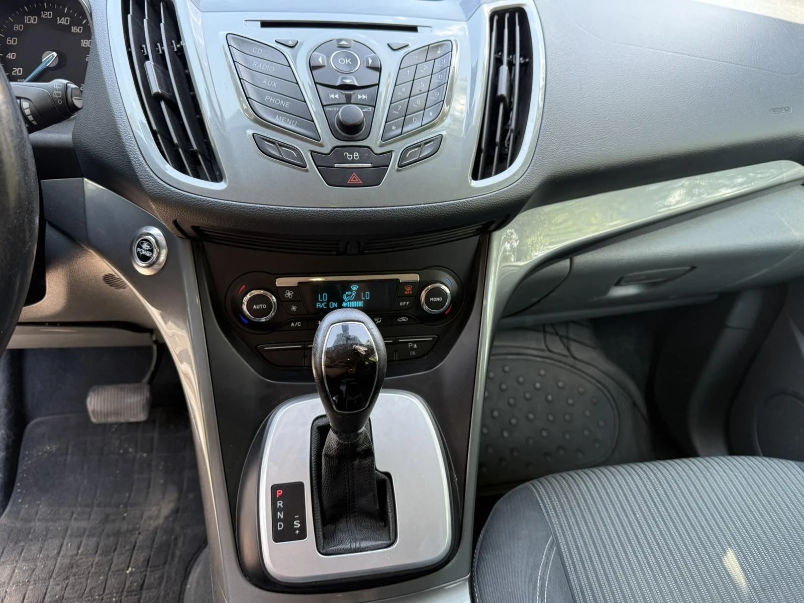 Ford C-max 2.0TDci 163kc Automat, снимка 13 - Автомобили и джипове - 55022761