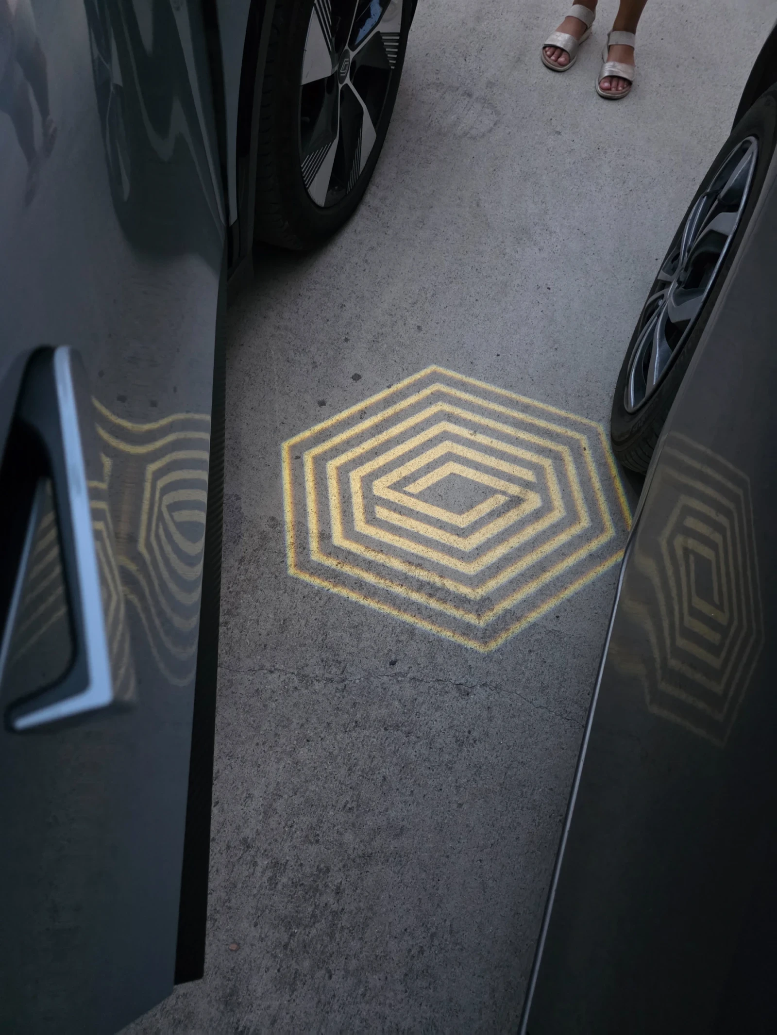 Renault Megane E-tech, Гаранция/22KW/Камера/Distronic - изображение 4