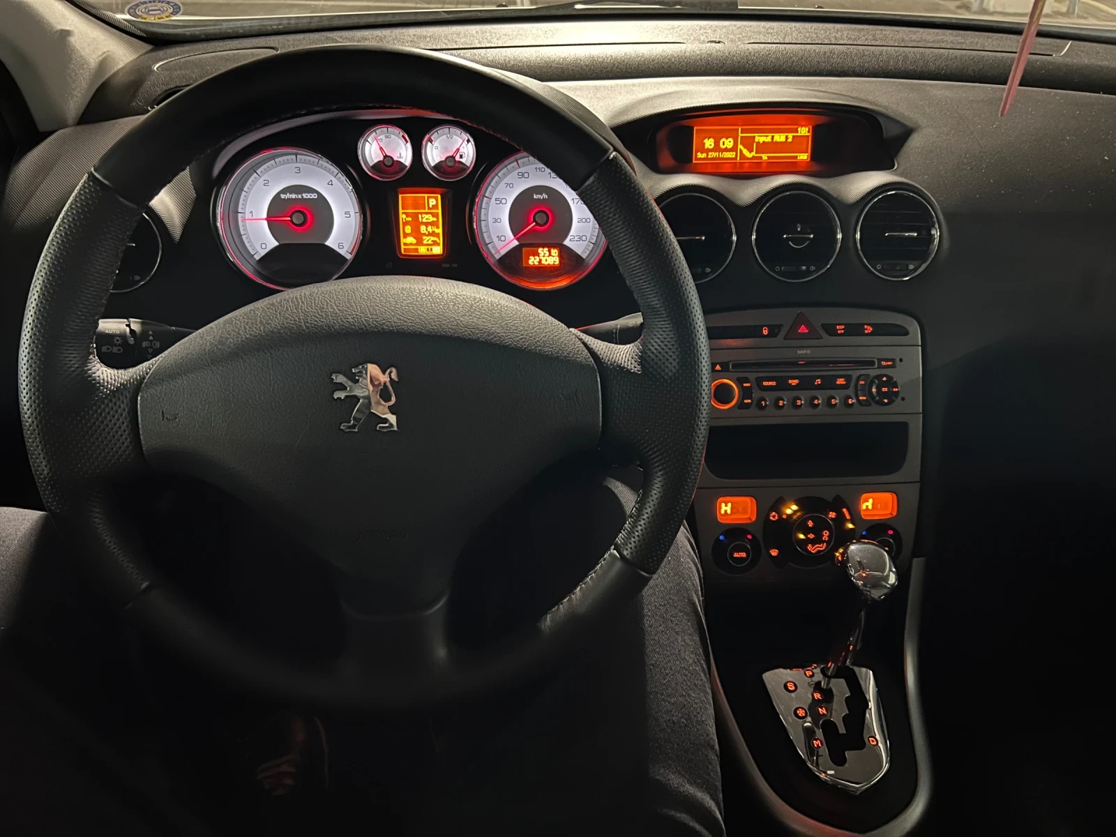 Peugeot 308 2.0HDI AUTOMAT | Mobile.bg — изображение 13
