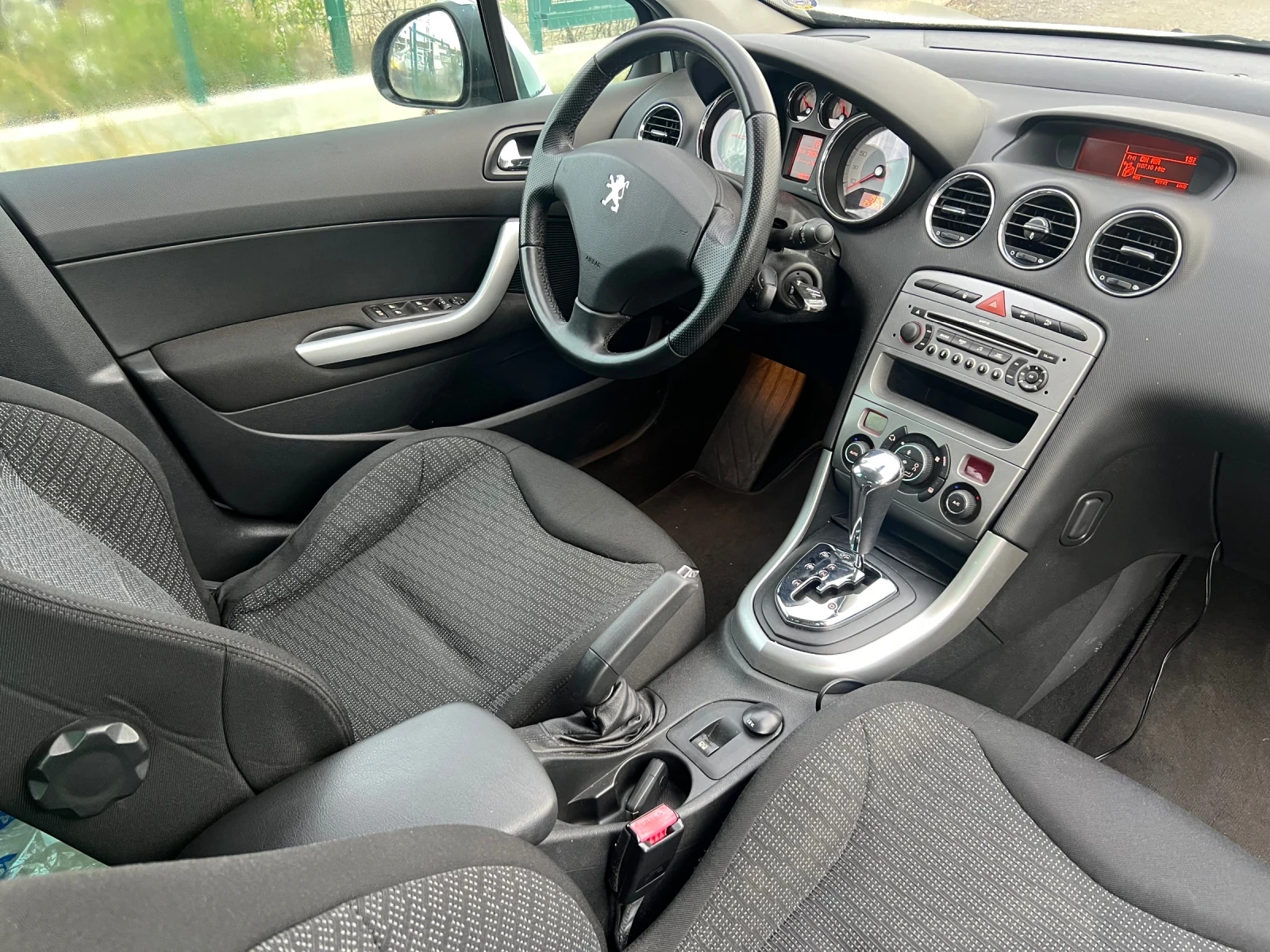 Peugeot 308 2.0HDI AUTOMAT | Mobile.bg — изображение 9