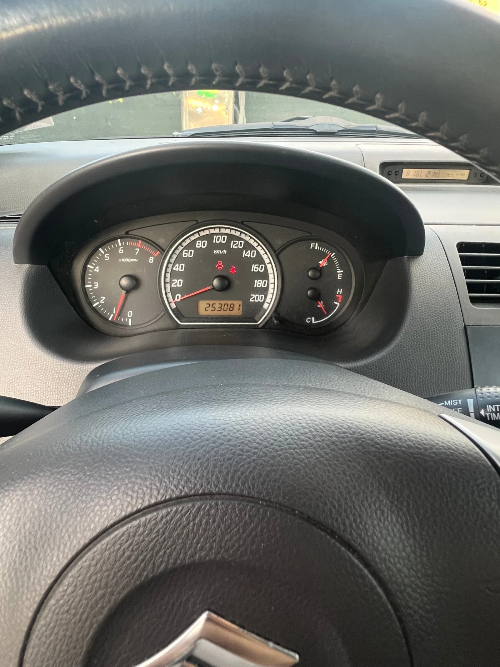 Suzuki Swift  - изображение 9