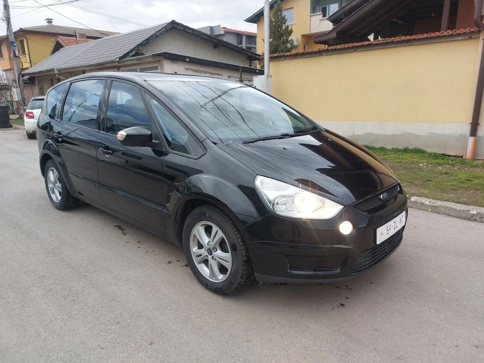 Ford S-Max 2, 0 бензин  Titanium   2010g - изображение 2