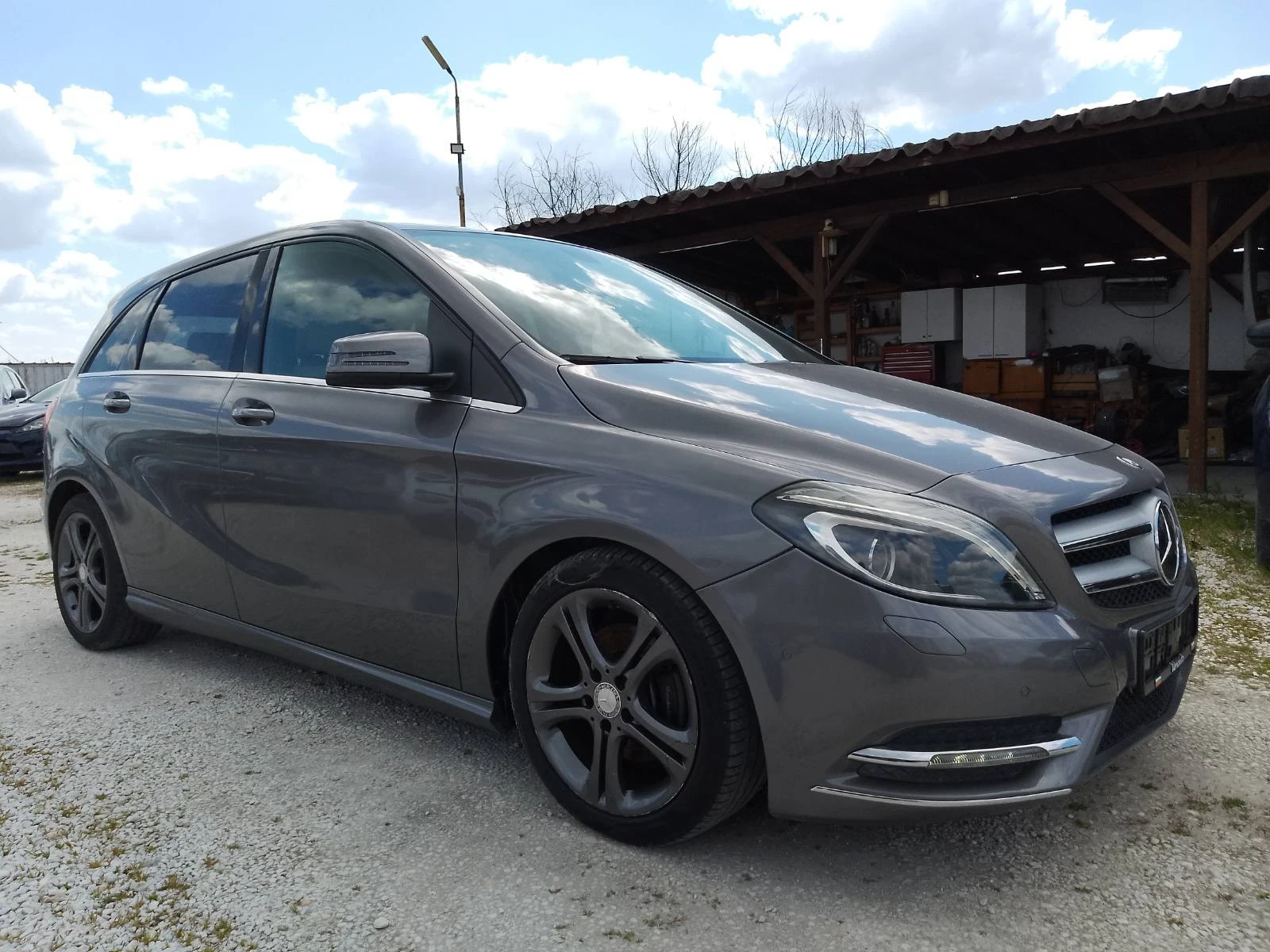 Mercedes-Benz B 180 1.8сди топ фул, снимка 11 - Автомобили и джипове - 54163281