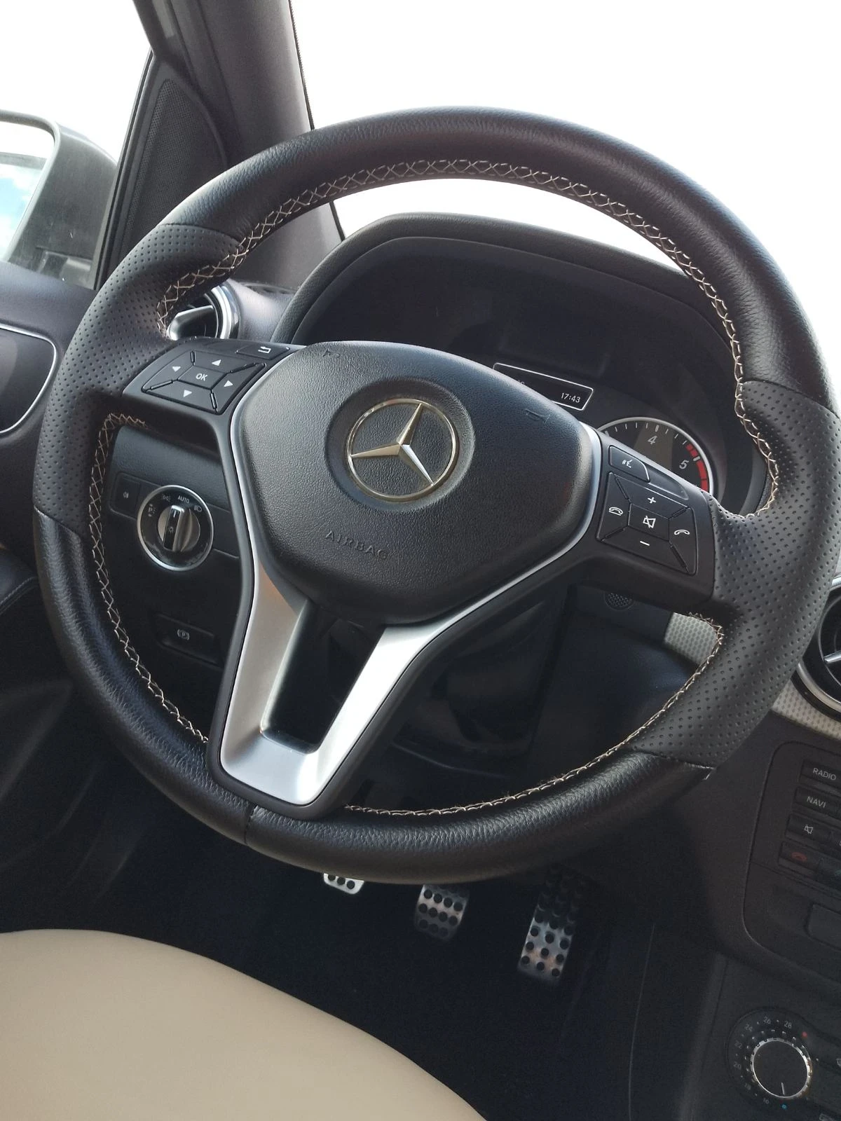 Mercedes-Benz B 180 1.8сди топ фул, снимка 8 - Автомобили и джипове - 54163281