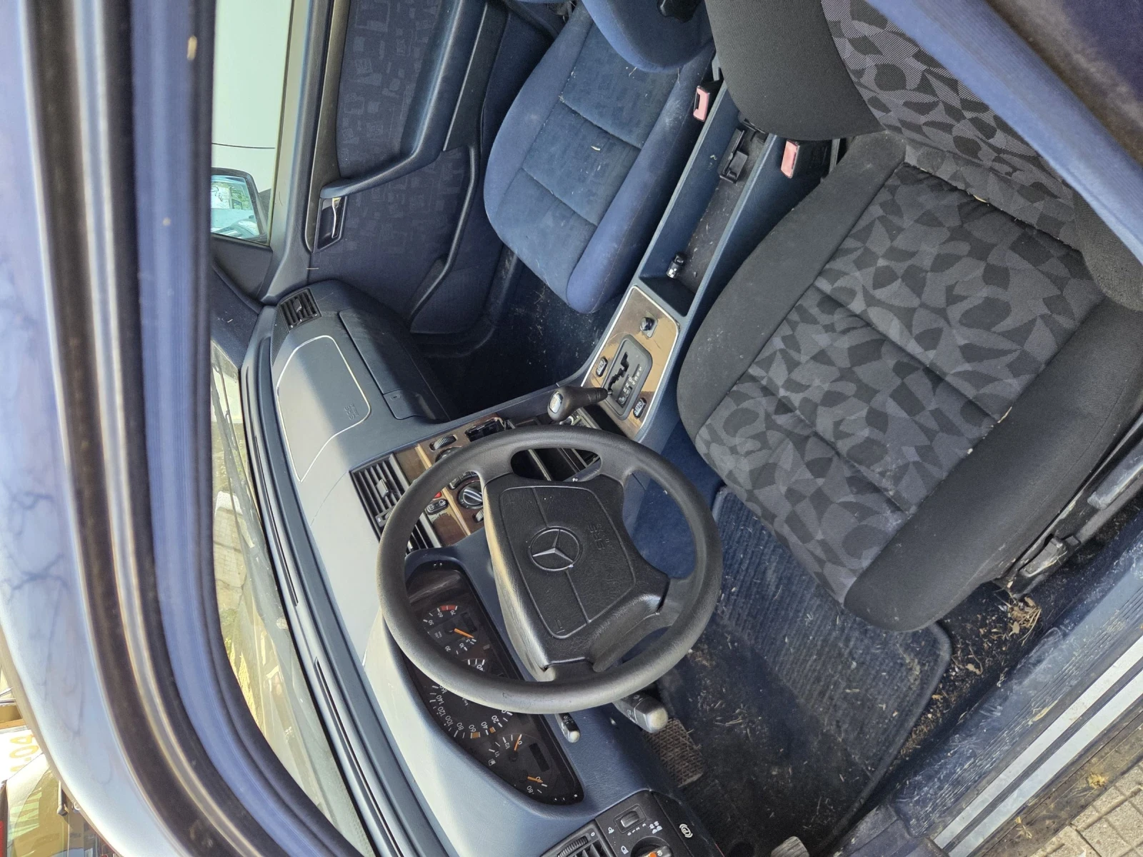 Mercedes-Benz C 200 2.0 136к.с., снимка 8 - Автомобили и джипове - 54248418