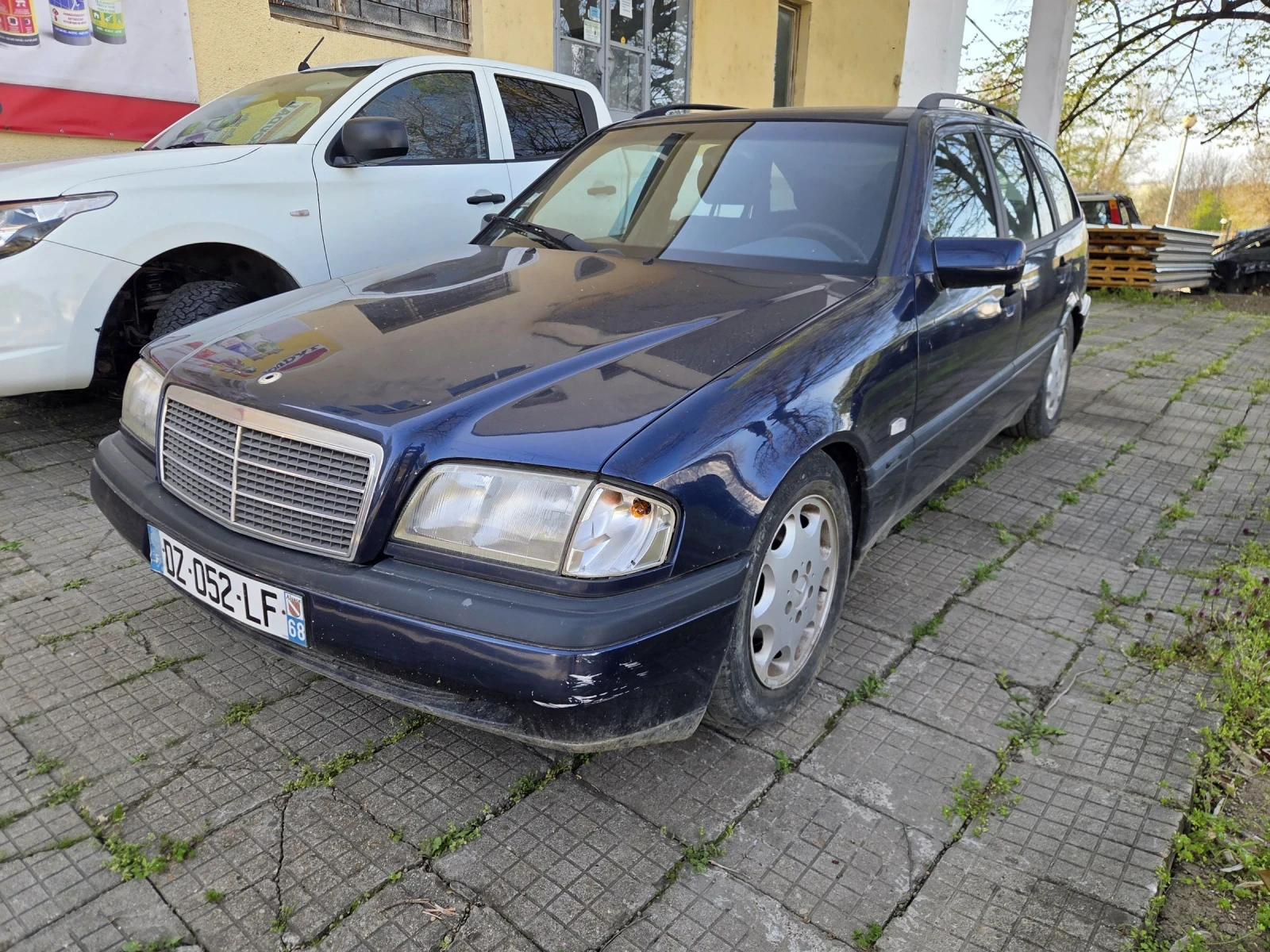 Mercedes-Benz C 200 2.0 136к.с., снимка 2 - Автомобили и джипове - 54248418