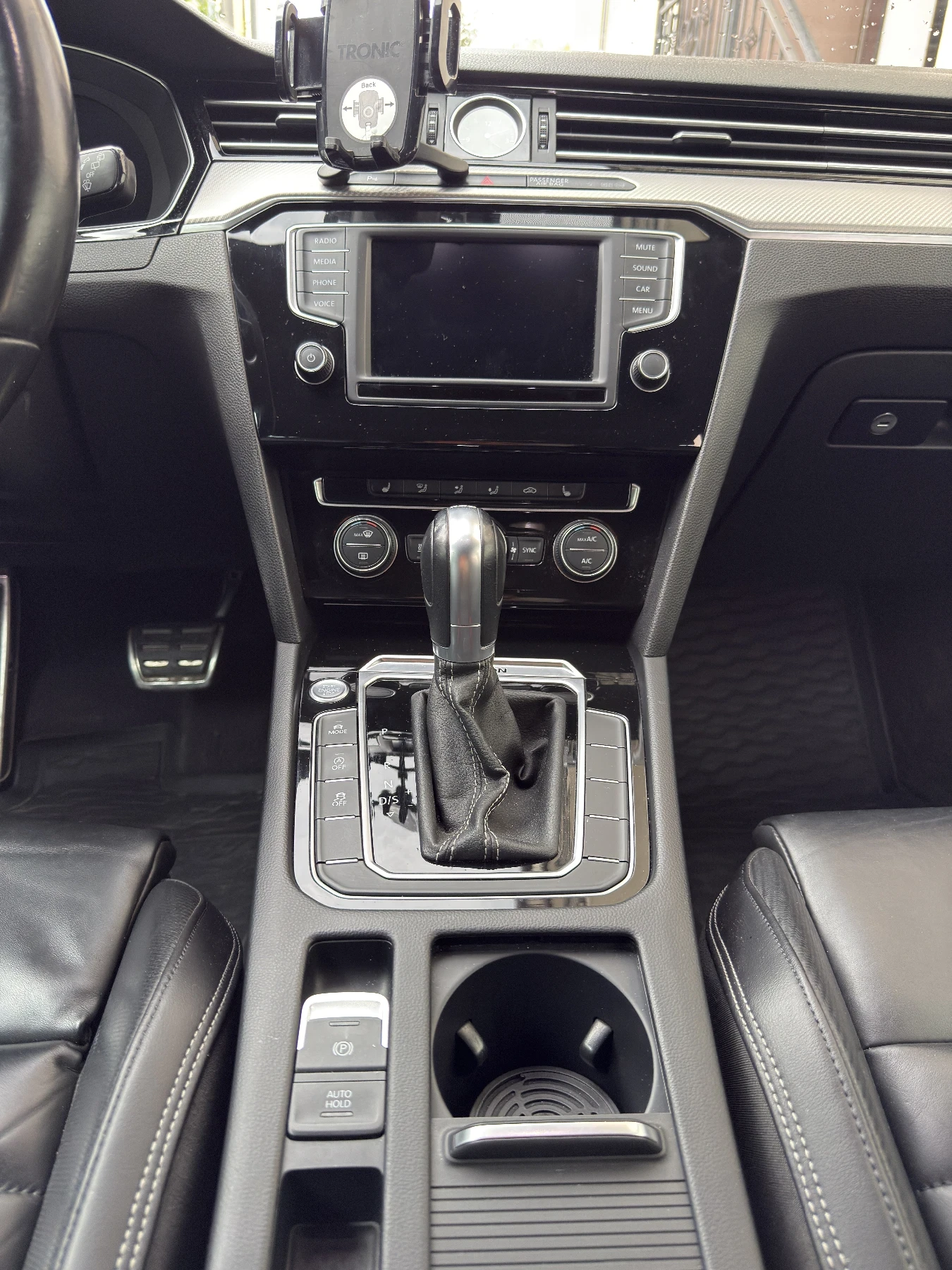 VW Passat R line, 4Motion, DSG, Led, 190hp, снимка 9 - Автомобили и джипове - 54401879