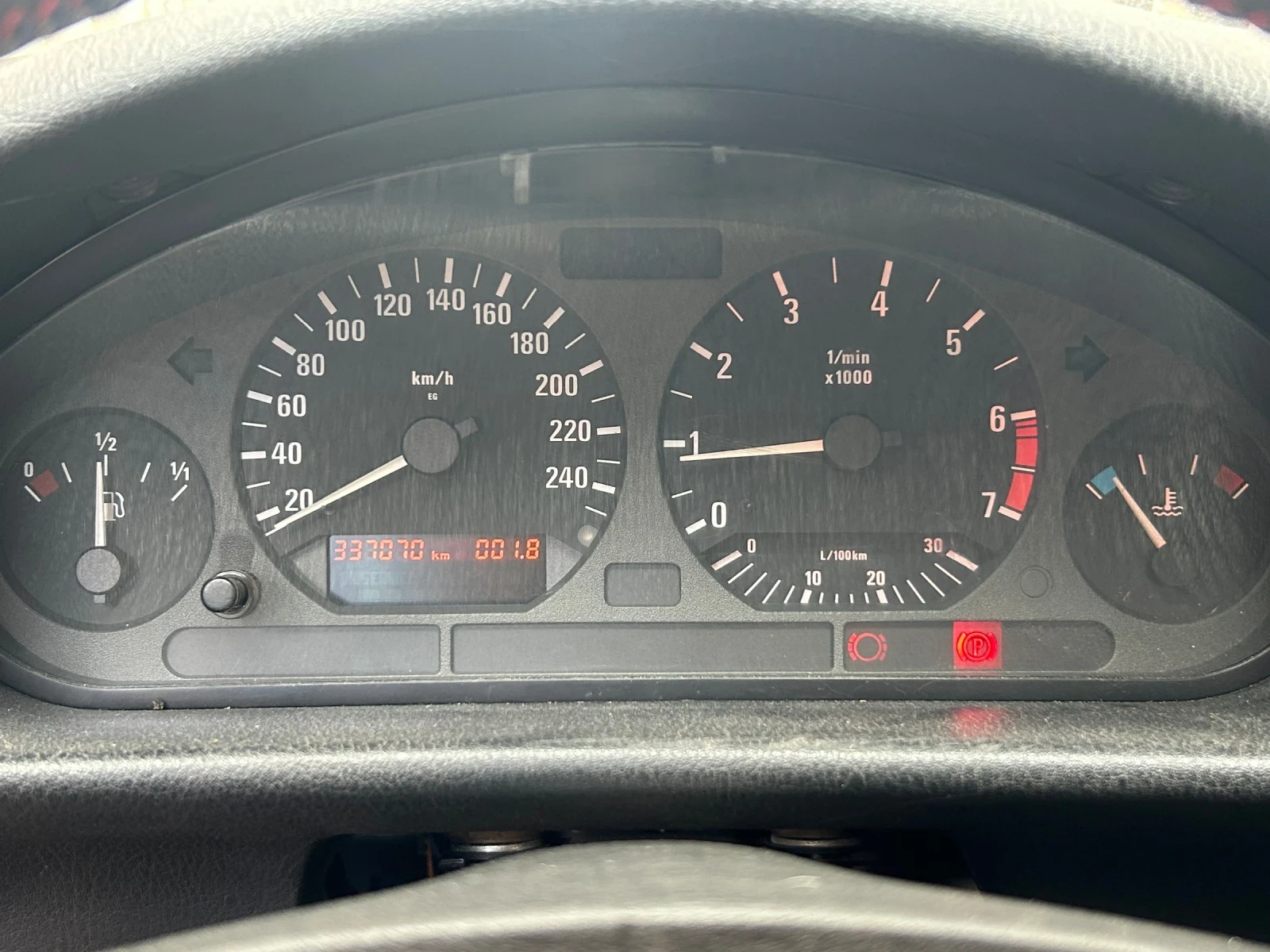 BMW 318 318is, снимка 5 - Автомобили и джипове - 54520843