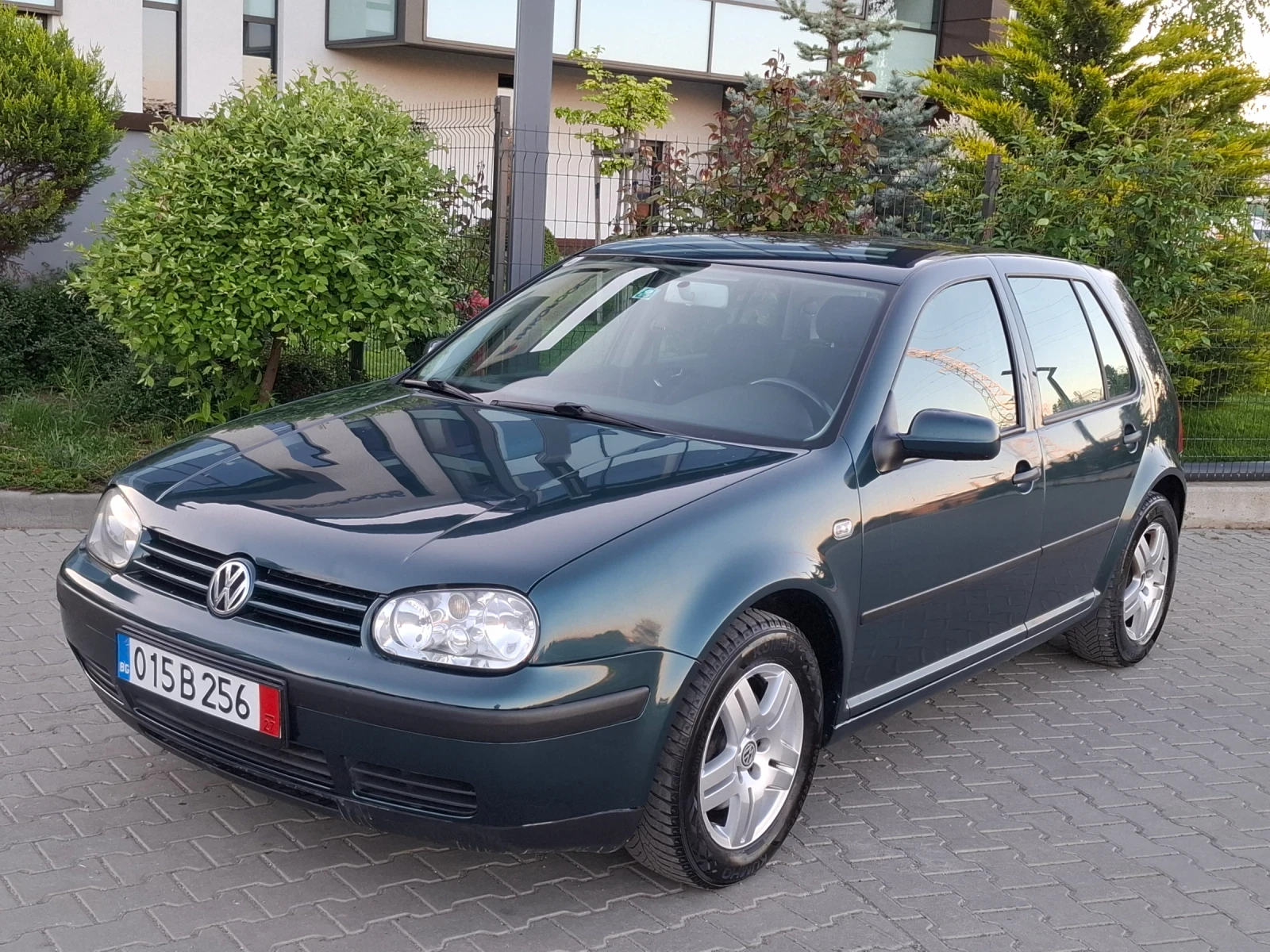 VW Golf 1.9TDI* (90кс)* KLIMATRONIK* НОВ ВНОС* , снимка 5 - Автомобили и джипове - 54556121
