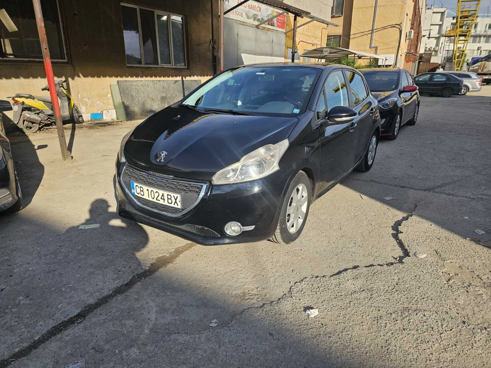 Peugeot 208 1.4HDI, снимка 2 - Автомобили и джипове - 54560560