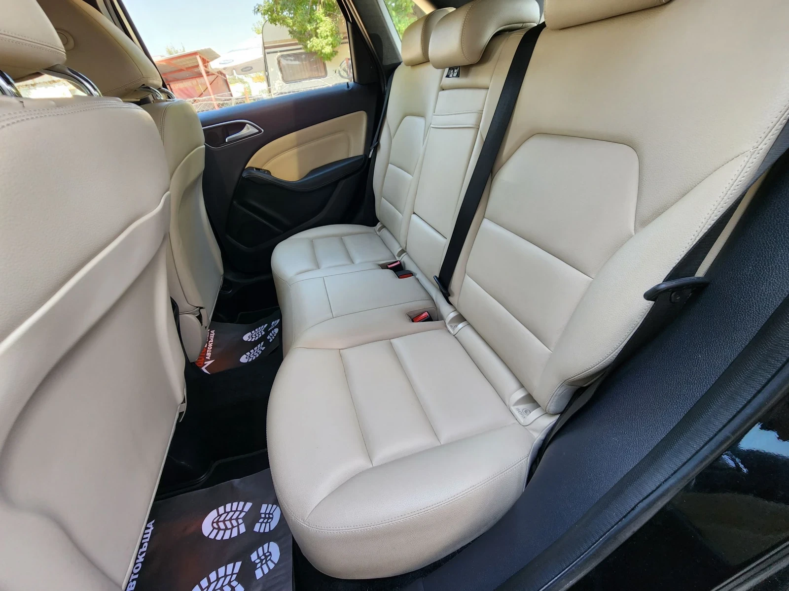 Mercedes-Benz B 180 7G, снимка 13 - Автомобили и джипове - 54560268