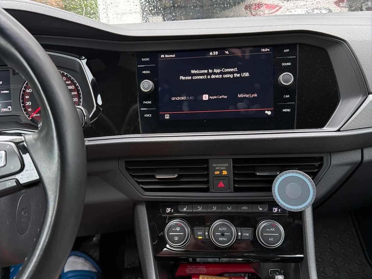 VW Jetta * Highline * CARFAX * РЪЧНИ СКОРОСТИ * 2 КЛЮЧА, снимка 9 - Автомобили и джипове - 54916685
