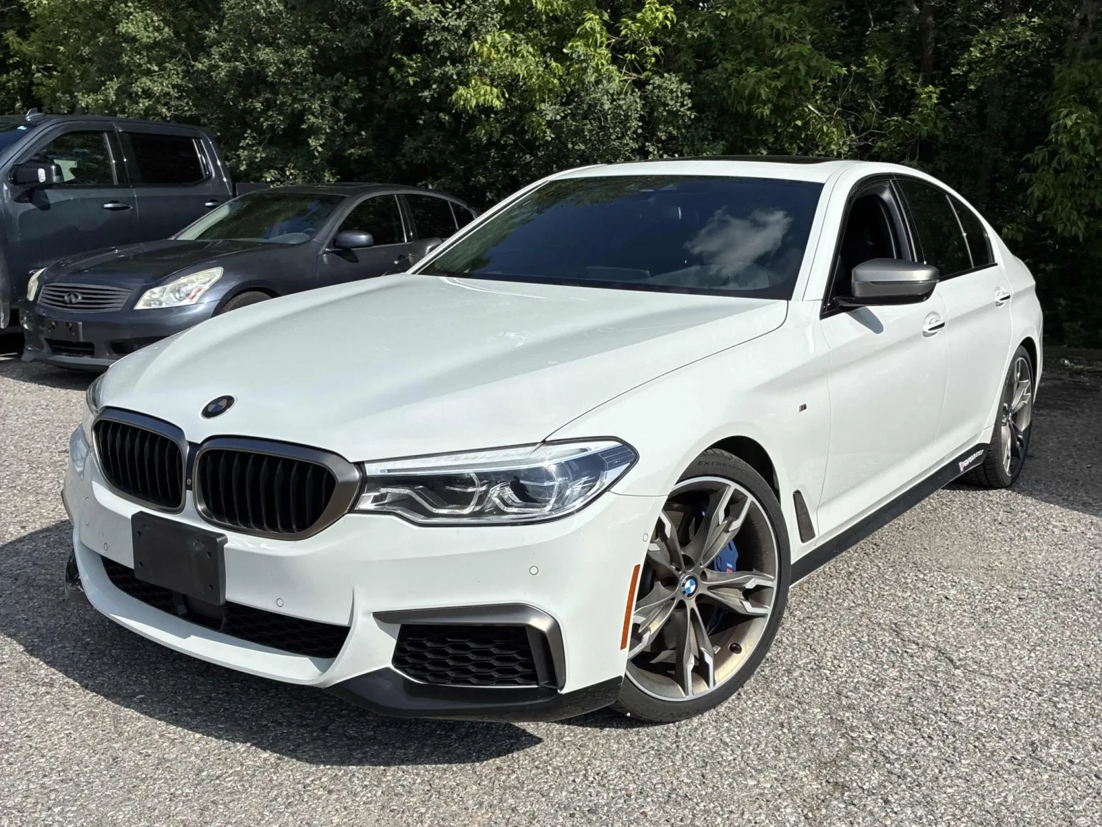 BMW 550 M550i xDrive/ПОДГРЕВИ/ОБДУХВАНЕ/ПАНОРАМА
