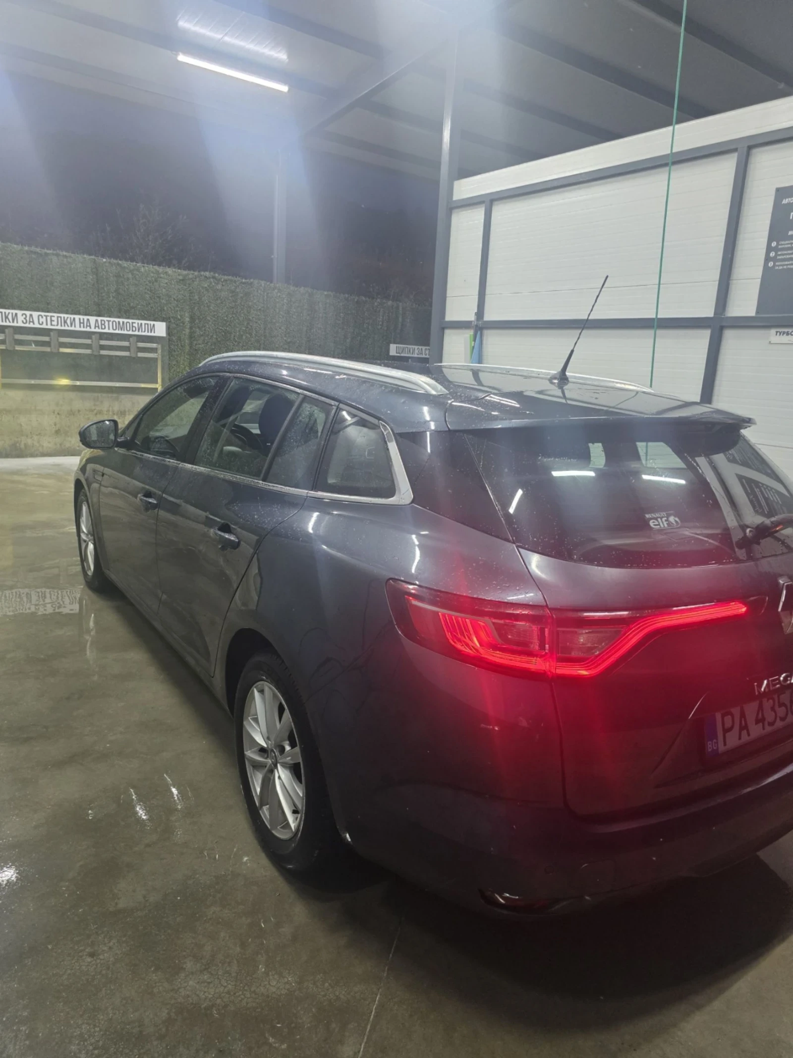 Renault Megane, снимка 5 - Автомобили и джипове - 55400384