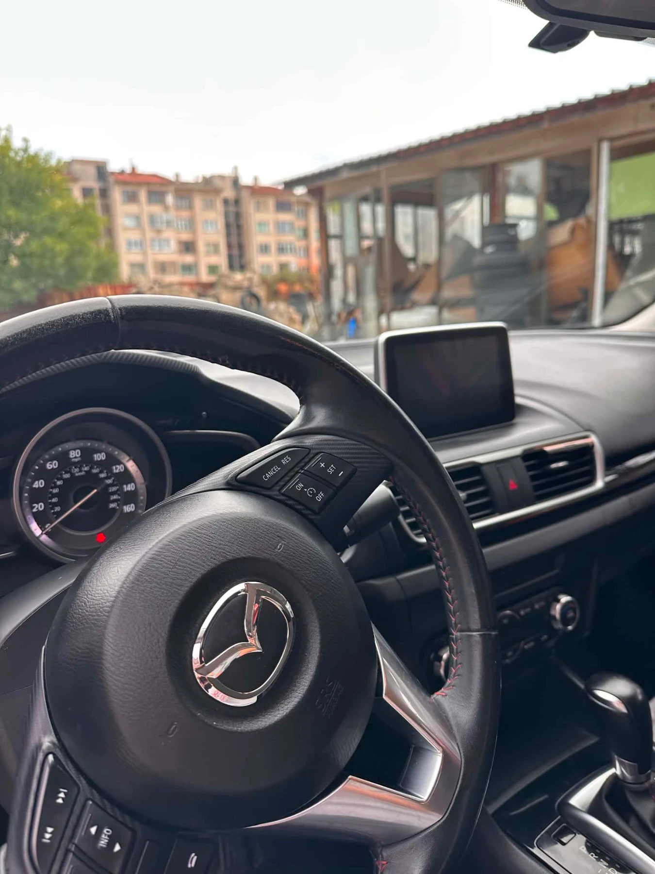 Mazda 3 Skyactive, снимка 12 - Автомобили и джипове - 55416278