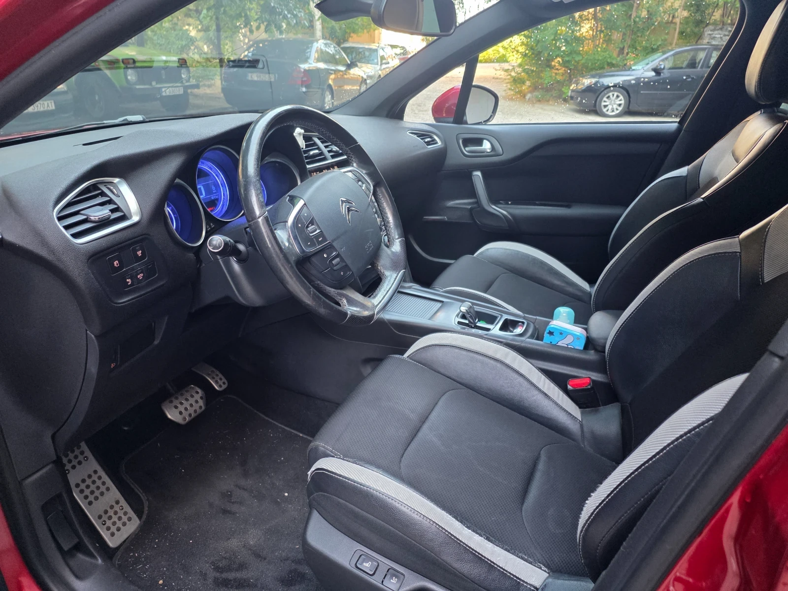 Citroen DS4, снимка 5 - Автомобили и джипове - 55423742