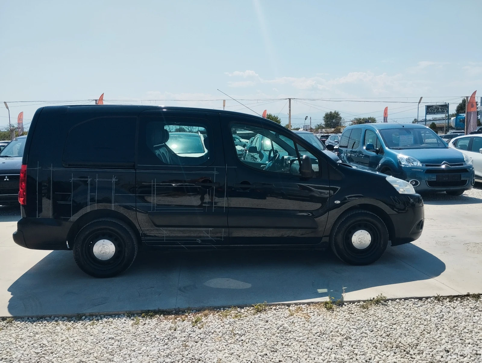 Peugeot Partner МАКСИ БАЗА 1.6 HDI 114к.с. КЛИМАТИК , снимка 6 - Автомобили и джипове - 55800091