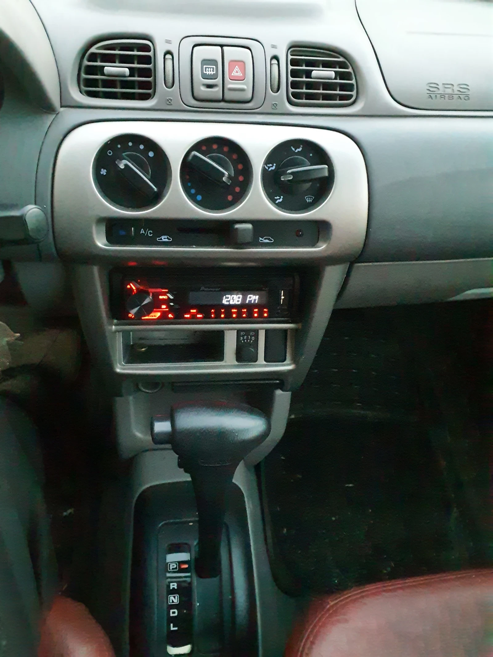 Nissan Micra, снимка 5 - Автомобили и джипове - 55838666