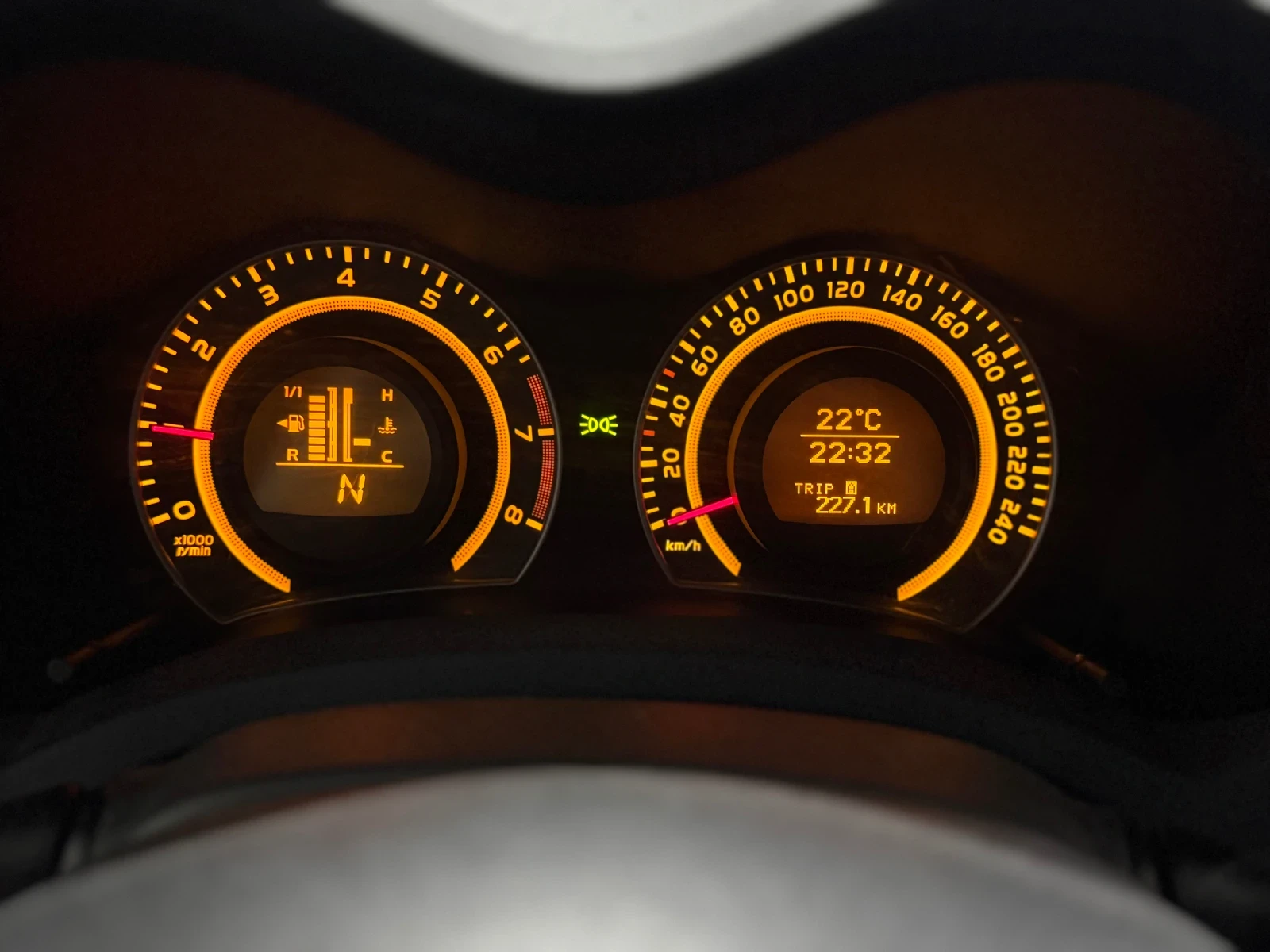 Toyota Auris 1.6i Automatic | Mobile.bg � ����������� 10