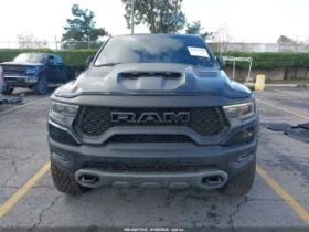 Dodge RAM 1500 TRX 6.2L V8 702кс 4х4 - 59000 € / 115393.97 лв. - 43159736 5