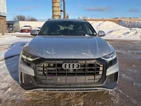 Audi Q8  Progressiv * CARFAX * 360 КАМЕРИ* ОБДУХВАНЕ, снимка 2