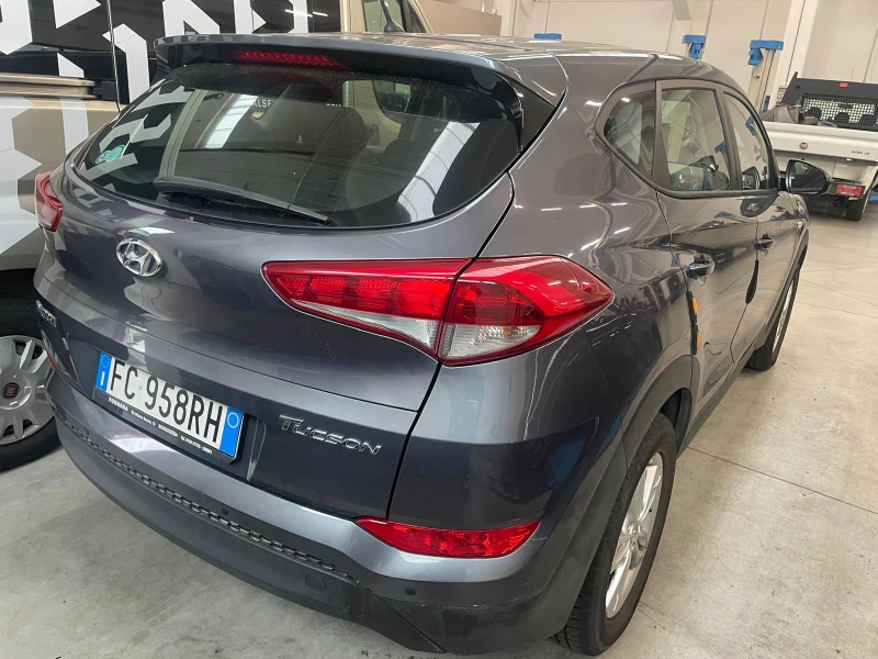 Hyundai Tucson 1.7 Diesel 76000 км!!, снимка 16 - Автомобили и джипове - 51719025