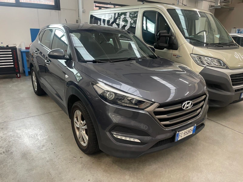 Hyundai Tucson 1.7 Diesel 76000 км!!, снимка 15 - Автомобили и джипове - 51719025