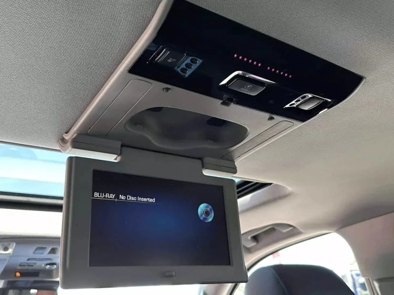 Cadillac Escalade Premium 4X4, снимка 12 - Автомобили и джипове - 53164399