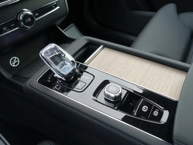 Volvo Xc90 NEW Plus Dark T8 AWD - изображение 9