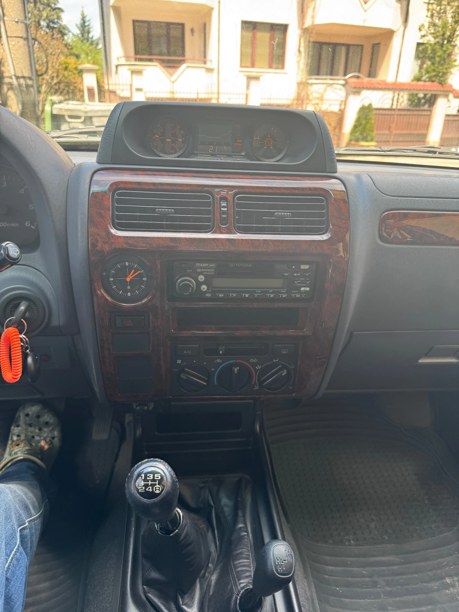 Toyota Land cruiser  - изображение 8
