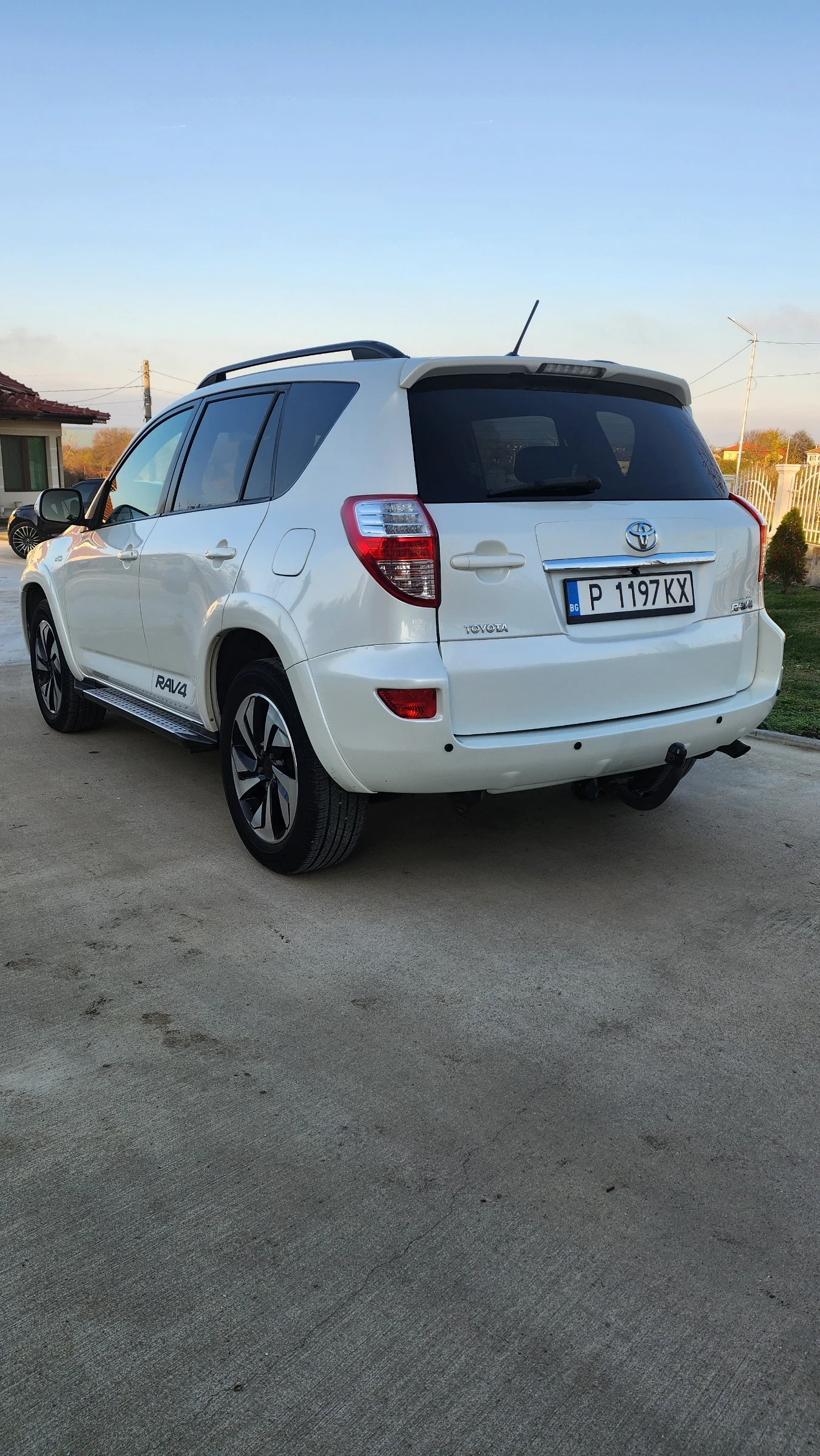 Toyota Rav4 2.2 - изображение 4