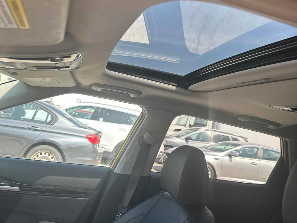 Kia Seltos * EX * CARFAX * ���� �� �� | Mobile.bg � ����������� 12