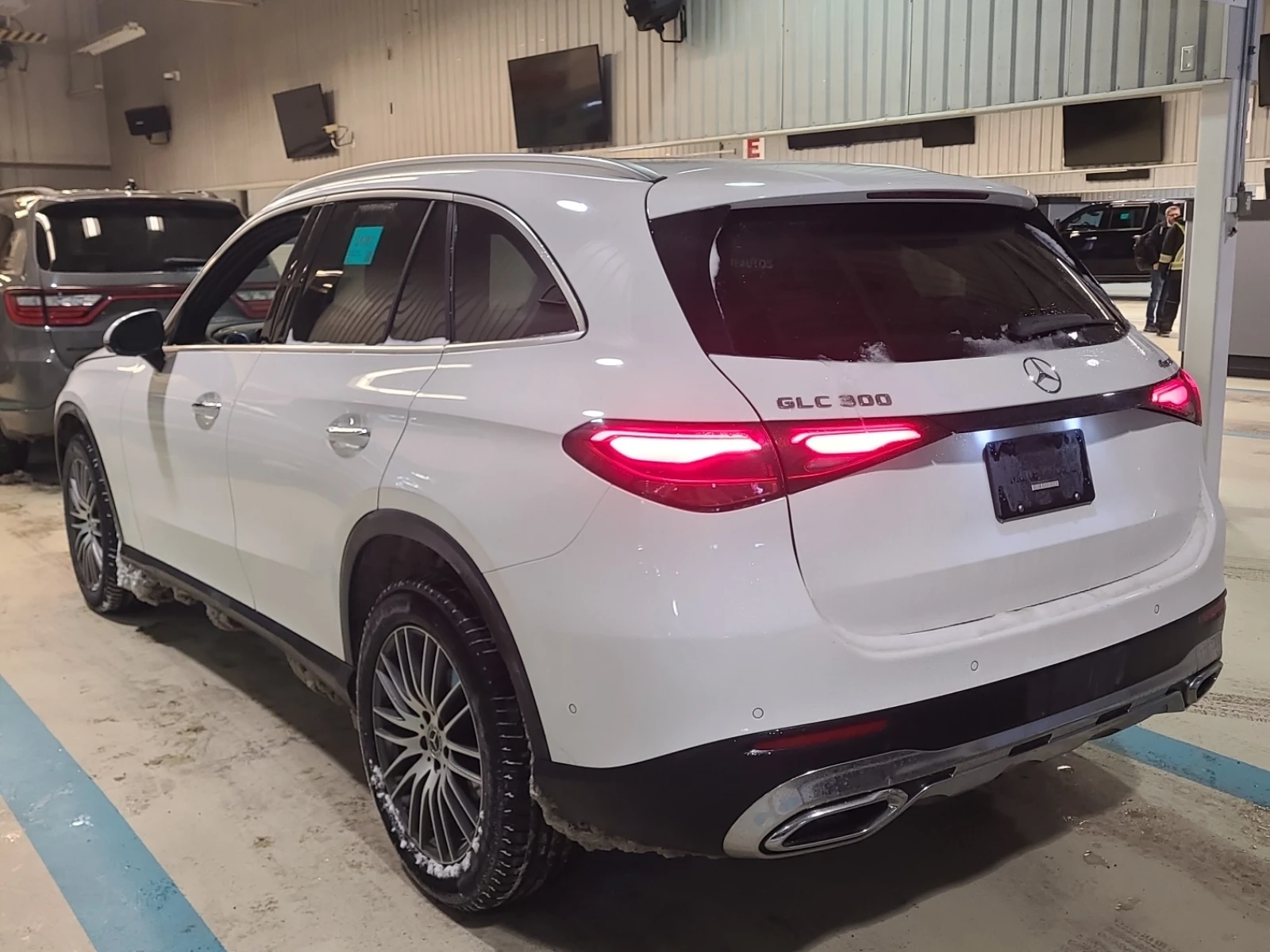 Mercedes-Benz GLC 300| DISTRONIC| PANO| 360| CARFAX - изображение 4