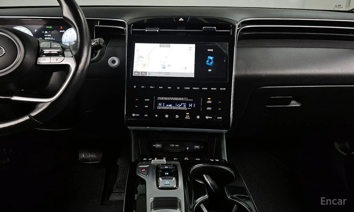 Hyundai Tucson PREMIUM* ПОДГРЕВ* ОБДУХВАНЕ* 360 КАМЕРИ* , снимка 8 - Автомобили и джипове - 53814937