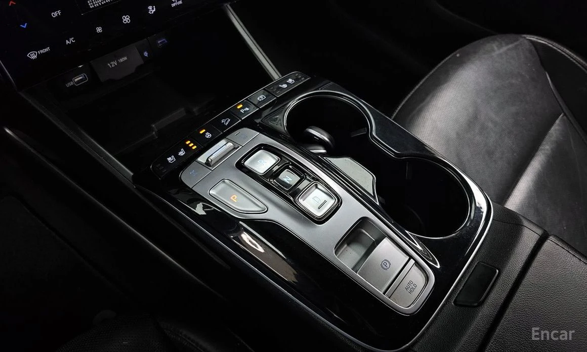 Hyundai Tucson PREMIUM* ПОДГРЕВ* ОБДУХВАНЕ* 360 КАМЕРИ* , снимка 11 - Автомобили и джипове - 53814937