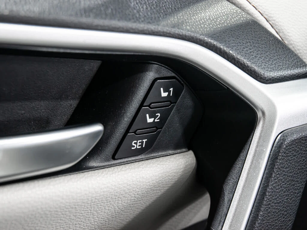 Toyota Rav4 * LIMITED* AWD* ЦЕНА* ДО* БГ* , снимка 13 - Автомобили и джипове - 54115081