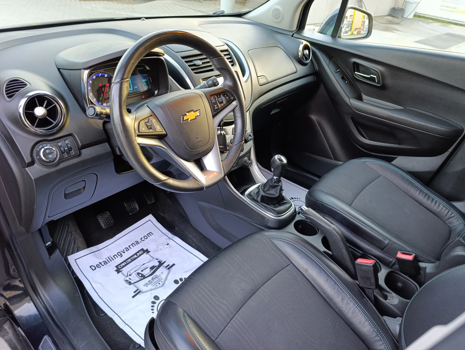Chevrolet Trax 1.4 T 4WD, снимка 13 - Автомобили и джипове - 54459784