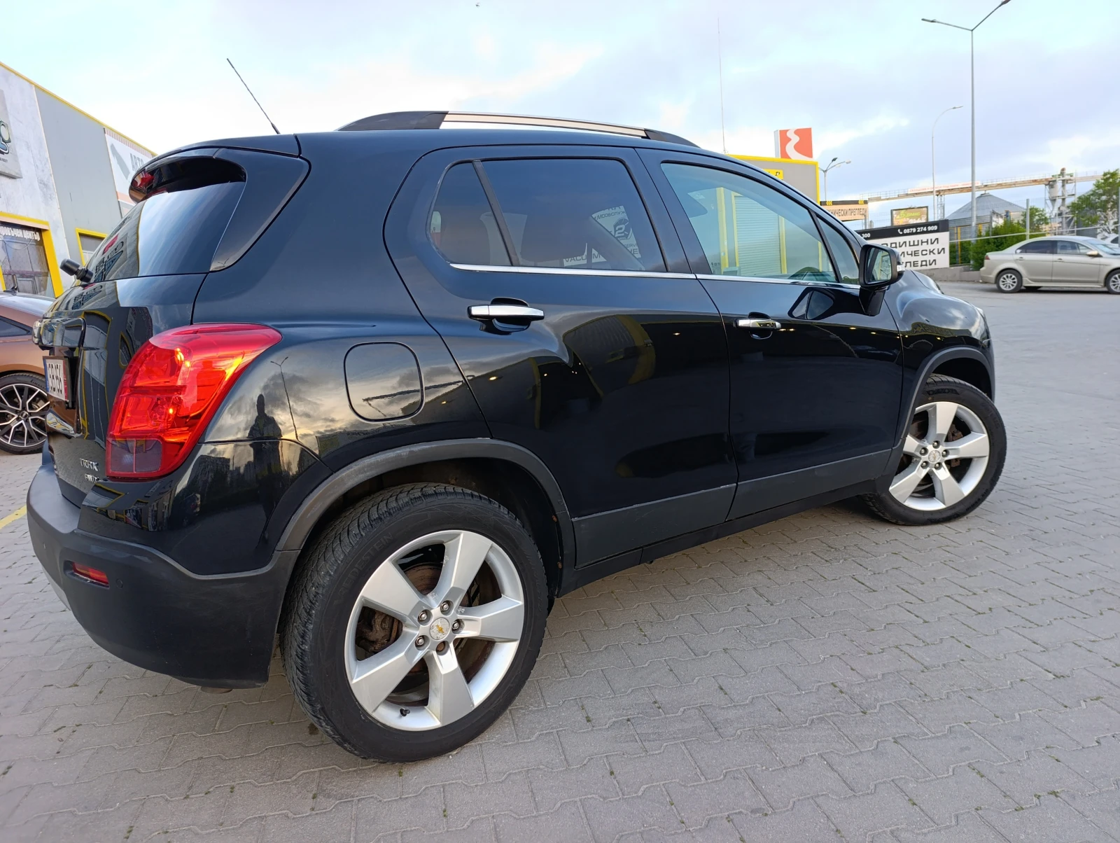 Chevrolet Trax 1.4 T 4WD, снимка 7 - Автомобили и джипове - 54459784